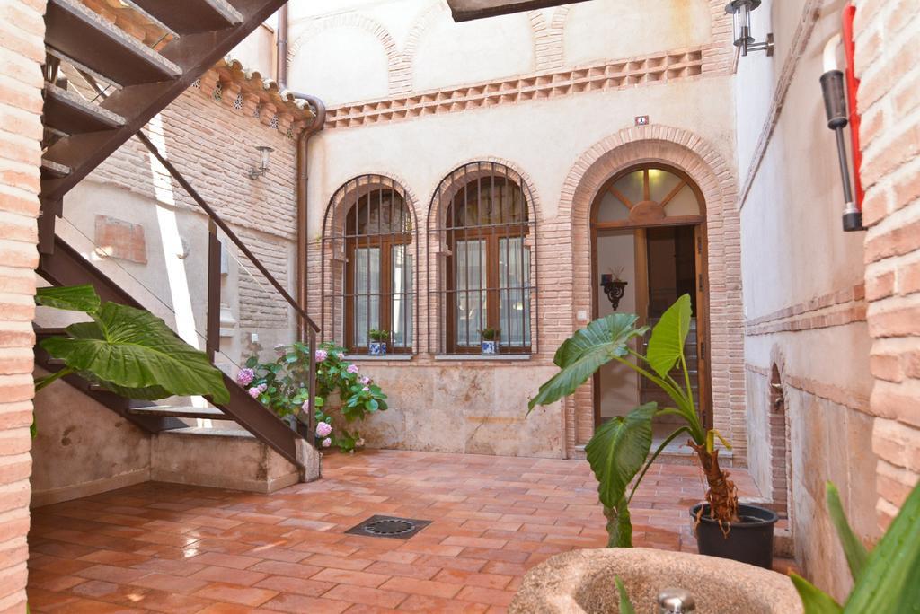 Apartamentos La Casa Del Grial Toledo Exterior foto